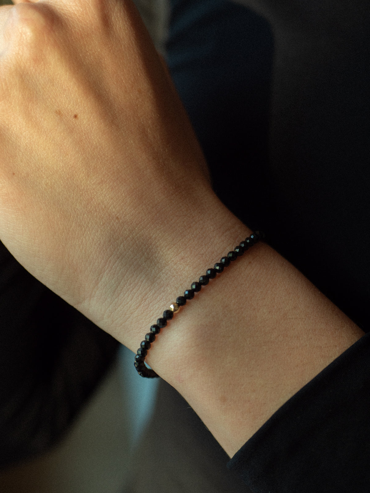 Moon Mini Dot Bracelet